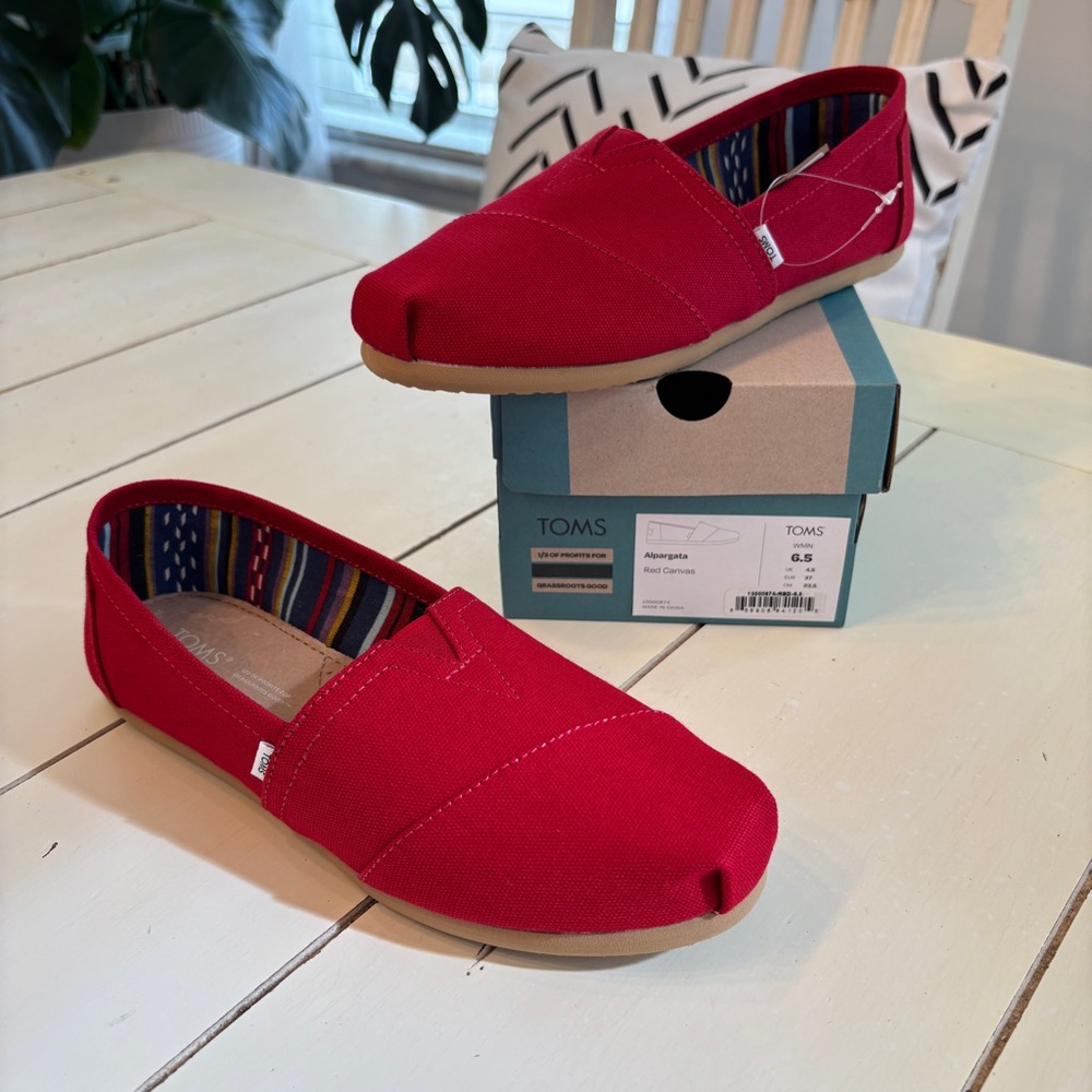 Toms Canvas Alpargata Classic Shoes Women’s Size 6.5 Red Slip On NEW